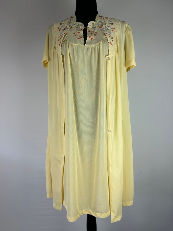 80's Nightgown Robe Set Yellow Embroidered Floral… - image 6