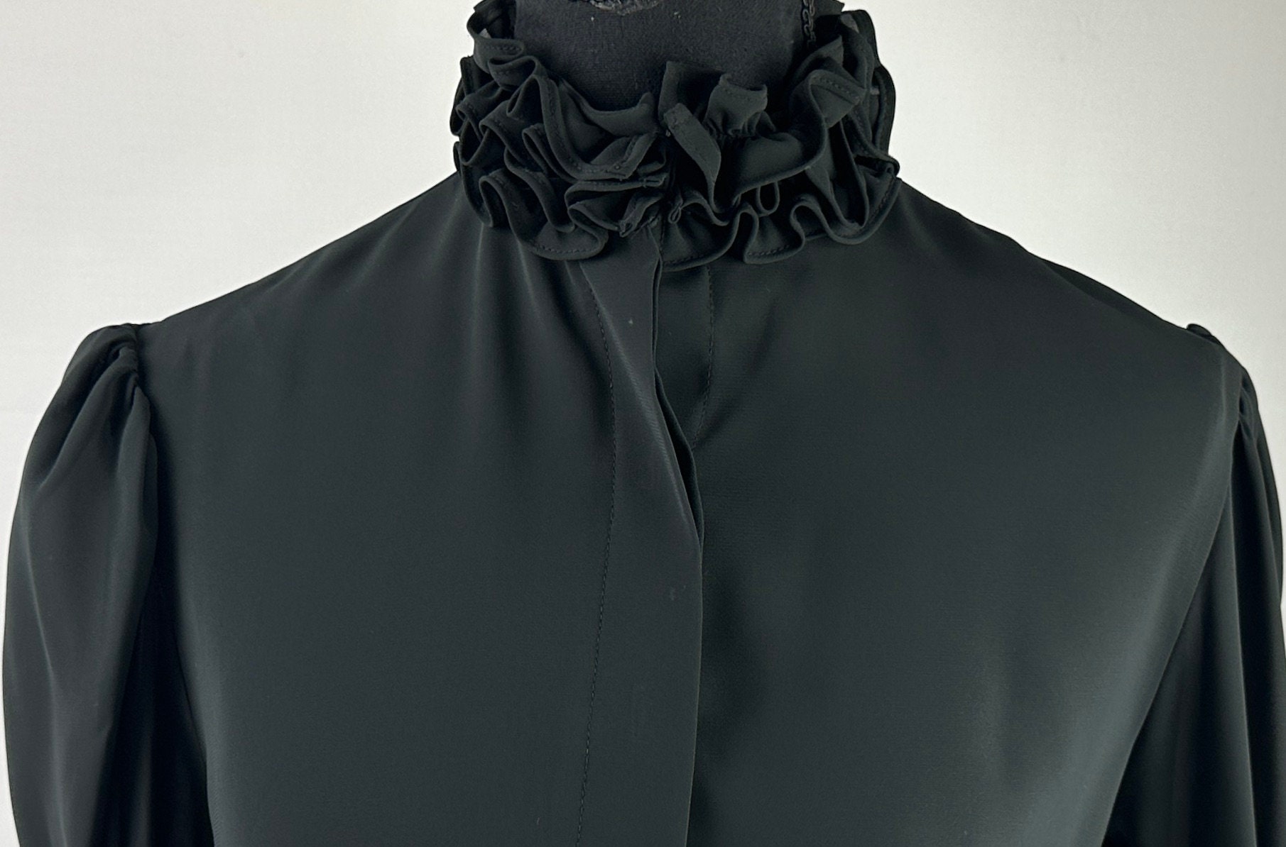 Chiffon Collar Half Blouse 8976