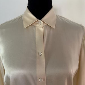 Ivory Ann Taylor Satin Buttondown Blouse