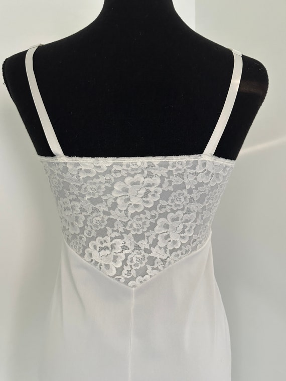 90's Crisp White Lace Bodice Dress Slip Vintage - image 7