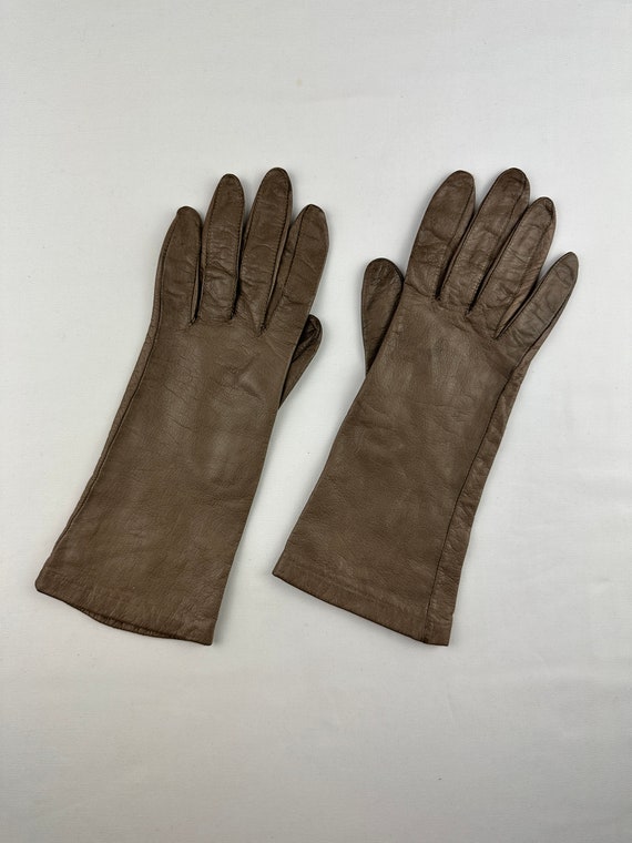 90's Beige Leather Mid Length Gloves - image 4