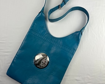 Western Silver Medallion Turquoise Leather Crossbody Shoulder Bag Coastal Cowboy Vintage Y2K 2000&#39;s