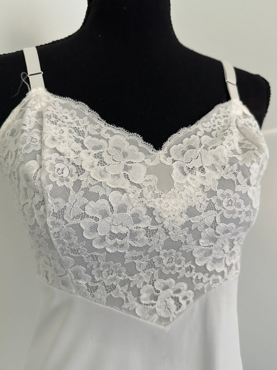 90's Crisp White Lace Bodice Dress Slip Vintage - image 3