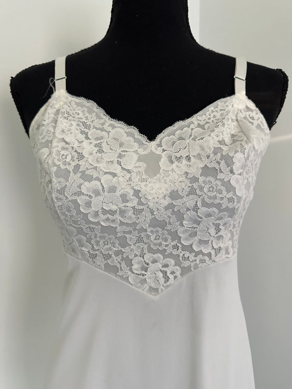 90's Crisp White Lace Bodice Dress Slip Vintage - image 1