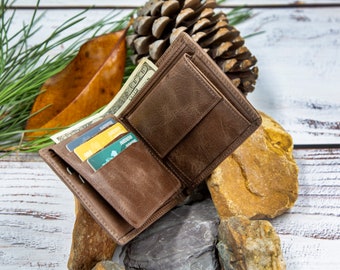 Men's Personalized Leather Trifold Wallet, Handmade Full Grain Wallet, Husband Gift, Anniversary Present