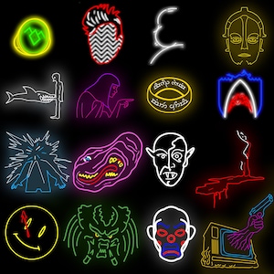 Op de afbeelding: Een verzameling neon-stijl illustraties op een zwarte achtergrond. De afbeeldingen bevatten een groen neon symbool, een rood-wit zigzag ontwerp, een witte letter, een geel gezicht, een haai, een wijzende vrouw, een ring, een haai, een figuur, een wezen, een vampier, een figuur, een smiley, een predator, een clown en een hand met een pistool.