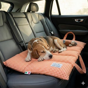 Tapete de viagem para cães com estampa xadrez laranja | Cama portátil para cães com alças | Cobertor lavável para cães | Tapete para cães pequenos | Feito à mão na Itália