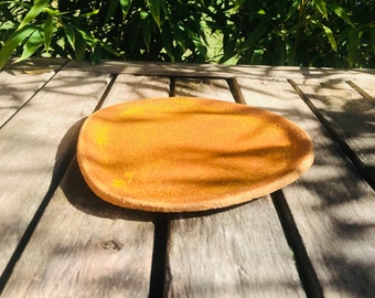 Small pebble-shaped dessert plate in stoneware handmade artisanal pottery ceramic tableware