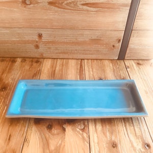 Plat de service rectangulaire en grès plat à cake plateau de service poterie artisanale céramique fait main art de la table céramique