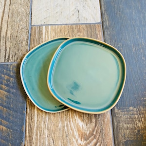 2 Flat ceramic plates in the shape of pebbles with a stoneware rim, small plate, tray, handmade pottery display stand, tableware