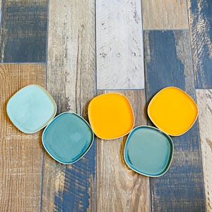 5 Flat ceramic plates in the shape of pebbles with a stoneware rim, small plate, tray, handmade pottery display stand, tableware
