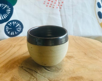Hand-less espresso cup in stoneware, handcrafted ceramic tableware