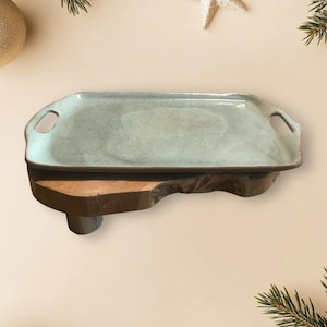 Plateau de service plat à cake rectangulaire avec anses en grès poterie artisanale fait main art de la table céramique
