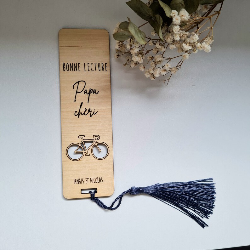 Marcapáginas de madera personalizable imagen 10