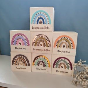 Personalized rainbow children&#39;s piggy bank in wood, different colors