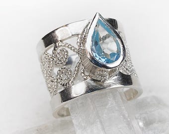 Hand twisted Sterling Silver wide band  Filigree Ring with Blue Topaz gemstone - Size 4.5