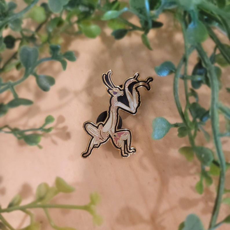 Pin De Esmalte Duro Circular Negro Y Plateado Pronombre  Jm