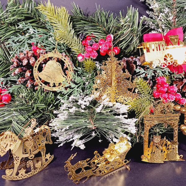 Juego de 6 adornos navideños dorados 3D vintage de los años 80 - Adornos navideños troquelados en tono latón - Decoración navideña vintage - Adornos navideños vintage