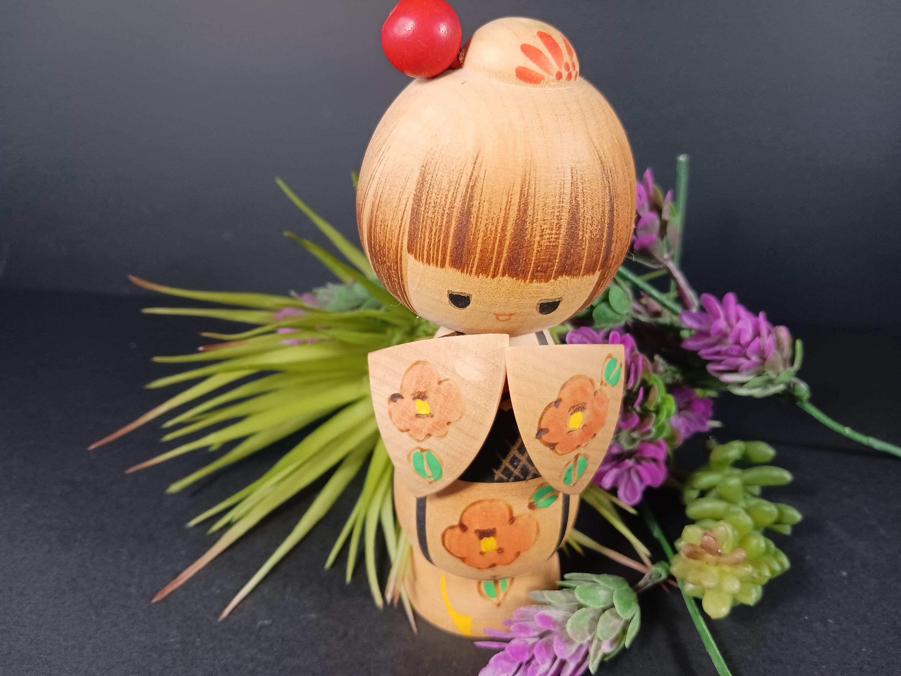 Wooden Kokeshi Doll – Vintage Hand Painted Japanese Figurine – Red Floral Kimono – Traditional Wooden Art – 5.5" Tall- Chinoiserie Decor