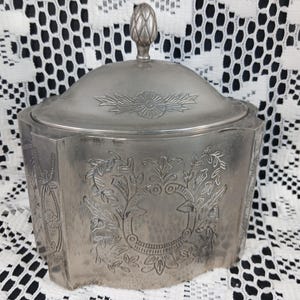 Etched Silver Plated Oval Trinket Jewelry Box - Red Velvet Lined- Gift for Her- Dresser Box- Vanity Tray Decor- Unique Trinket Box