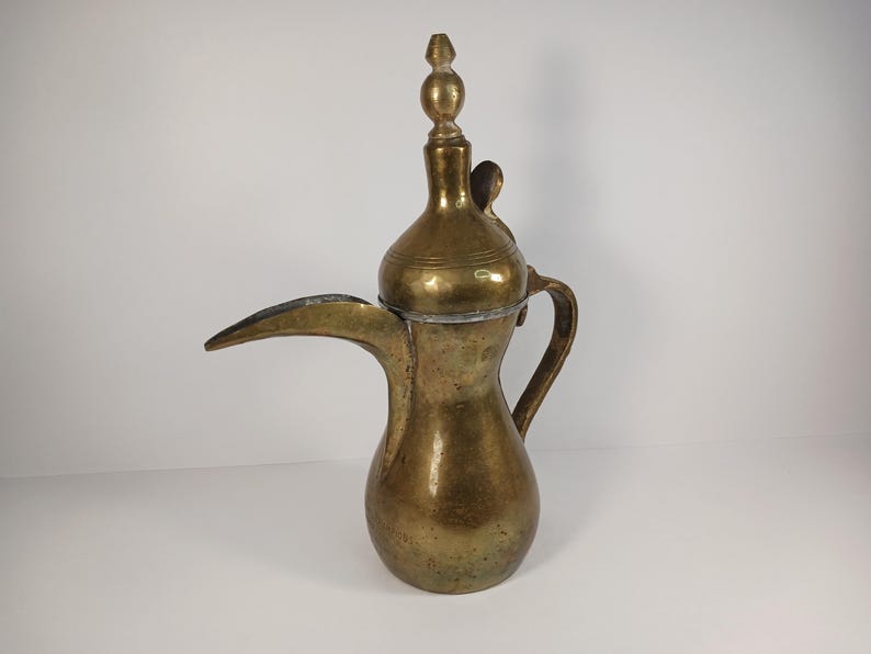 Vintage Handmade Brass Dallah Coffee Pot Middle Eastern Brass Teapot 10