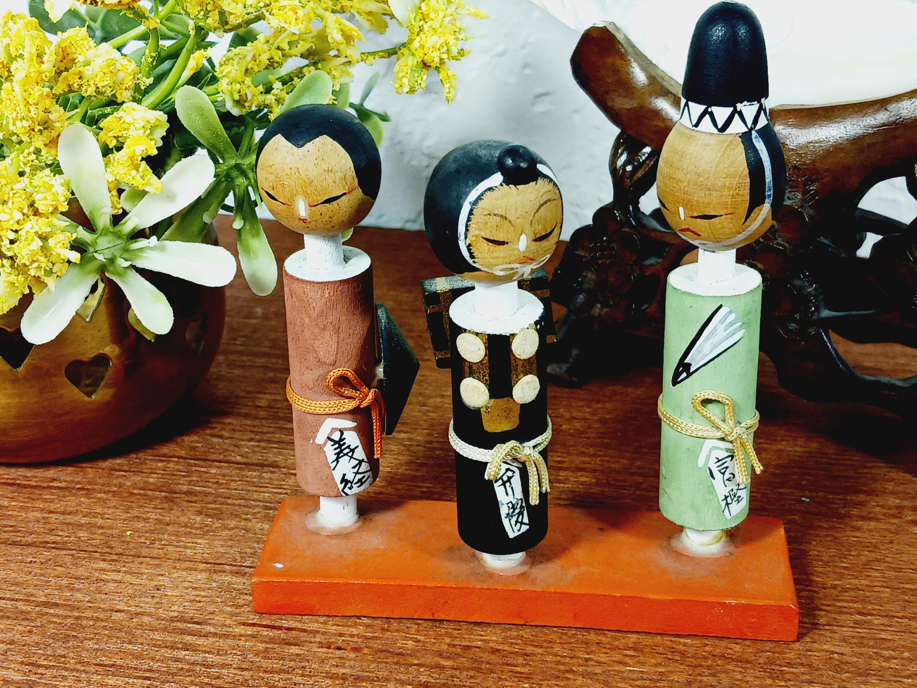 Vintage Mini Kokeshi Dolls - Etsy