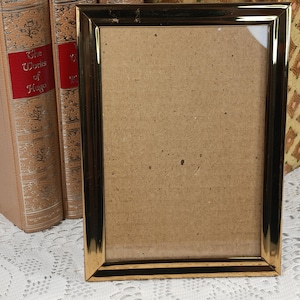 Gold Picture Frame – 7 1/2&quot; x 5 1/2&quot; with 6 1/4&quot; x 4 1/4&quot; Opening –Vintage Elegant Tabletop Display- Made in Korea - Wedding Frame