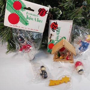 Set of 5  Vintage Wooden Christmas Ornaments - Festive Decor- Vintage Christmas Decor- Wood Ornaments- Wooden Nativity Ornament