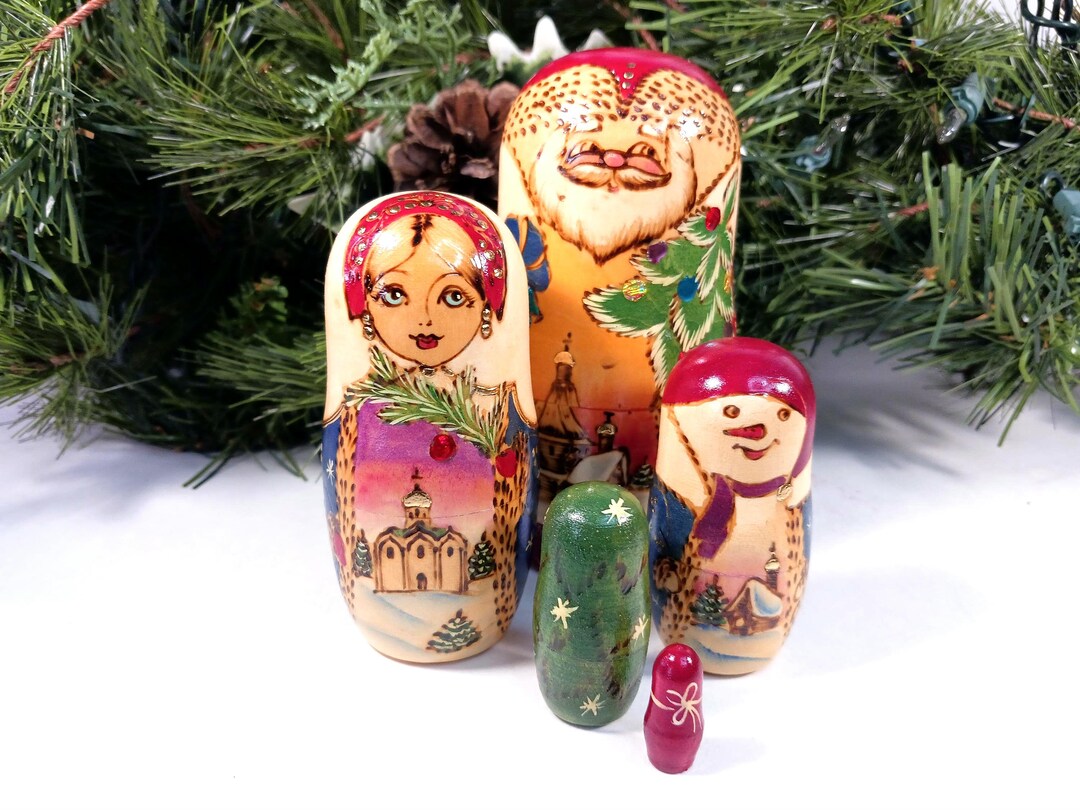 Set of 5 Wooden Matrushka Nesting Dolls - Hand Painted Russian ...