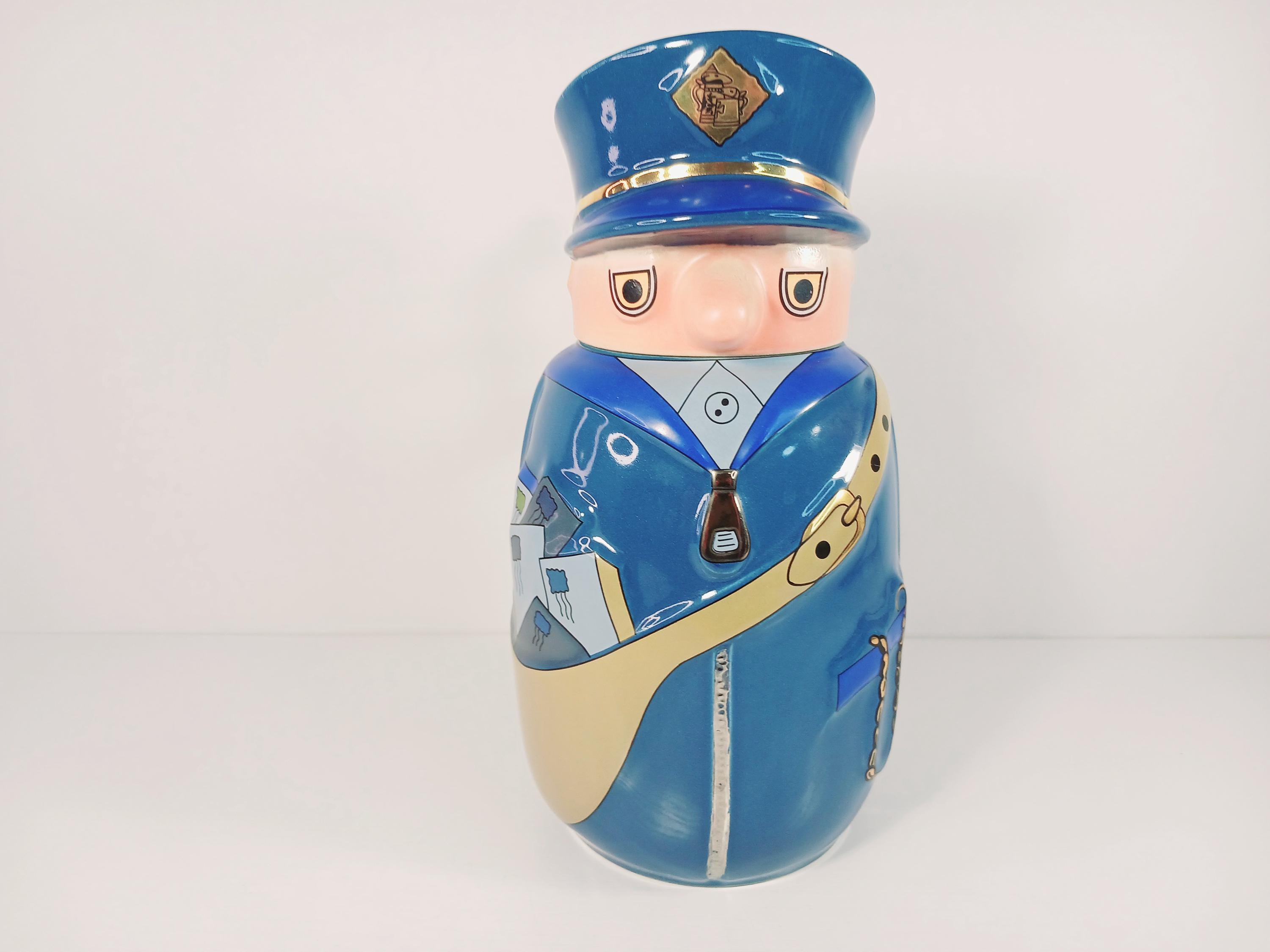 Vintage 1st Edition Schultz & Dooley Mailman Mike Character Beer