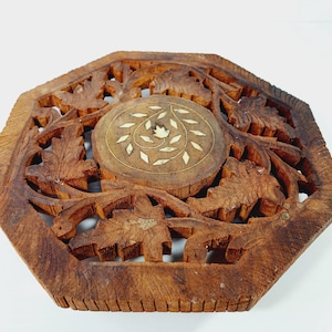 Hand-Carved Wood Trivet– India Made Octagon Inlay Trivet – Floral Plant Stand or Hot Pan Holder- Vintage Trivet- Vintage Kitchen Accessory