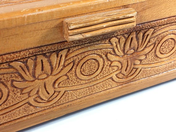 Vintage Carved Cedar Box – Cottagecore Keepsake J… - image 12