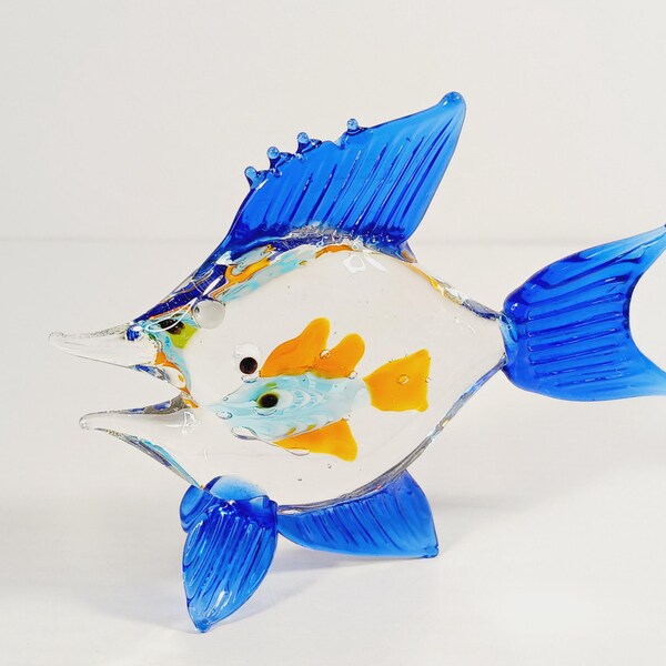Figura de pez de cristal de Murano vintage, soplado a mano, con pez interior de colores, colección oceánica.