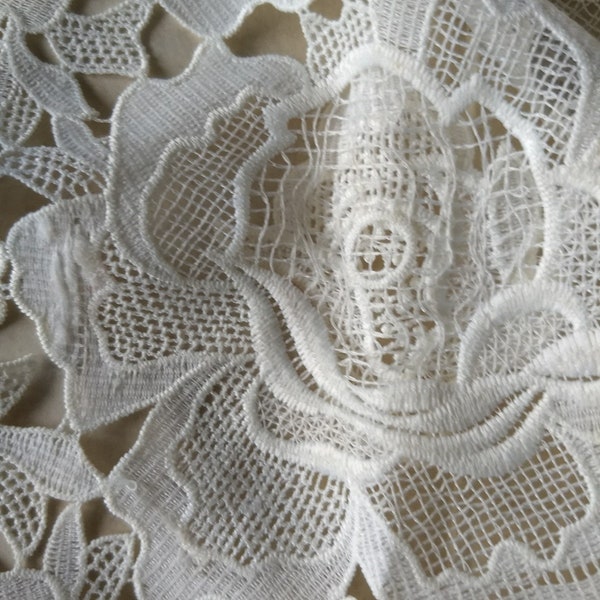 5 mètres - dentelle guipure ivoire vintage française pour mariée, mariage, occasion spéciale, tissu à porter au quotidien pour votre style vestimentaire unique.