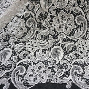 5yds - Vintage French Guipure Ivory Lace for Bridal, Wedding, Special Occasion, Everyday Wear Fabric for Your Unique Dress Style .