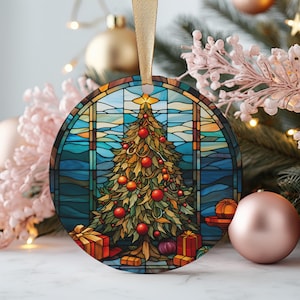 Glasmalerei-Weihnachtsverzierung, elegante Baumdekoration mit Geschenken, Feiertags-Andenken für Sie, runde Keramikverzierung, 2025 Weihnachtsdekor