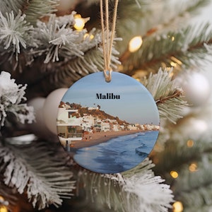 Enfeite de Natal de Malibu, Presente de Natal, Presente de Malibu, Viagem para Malibu, Decoração de Natal, Lembrança de Malibu, Presente de Viagem, Enfeites de Árvore