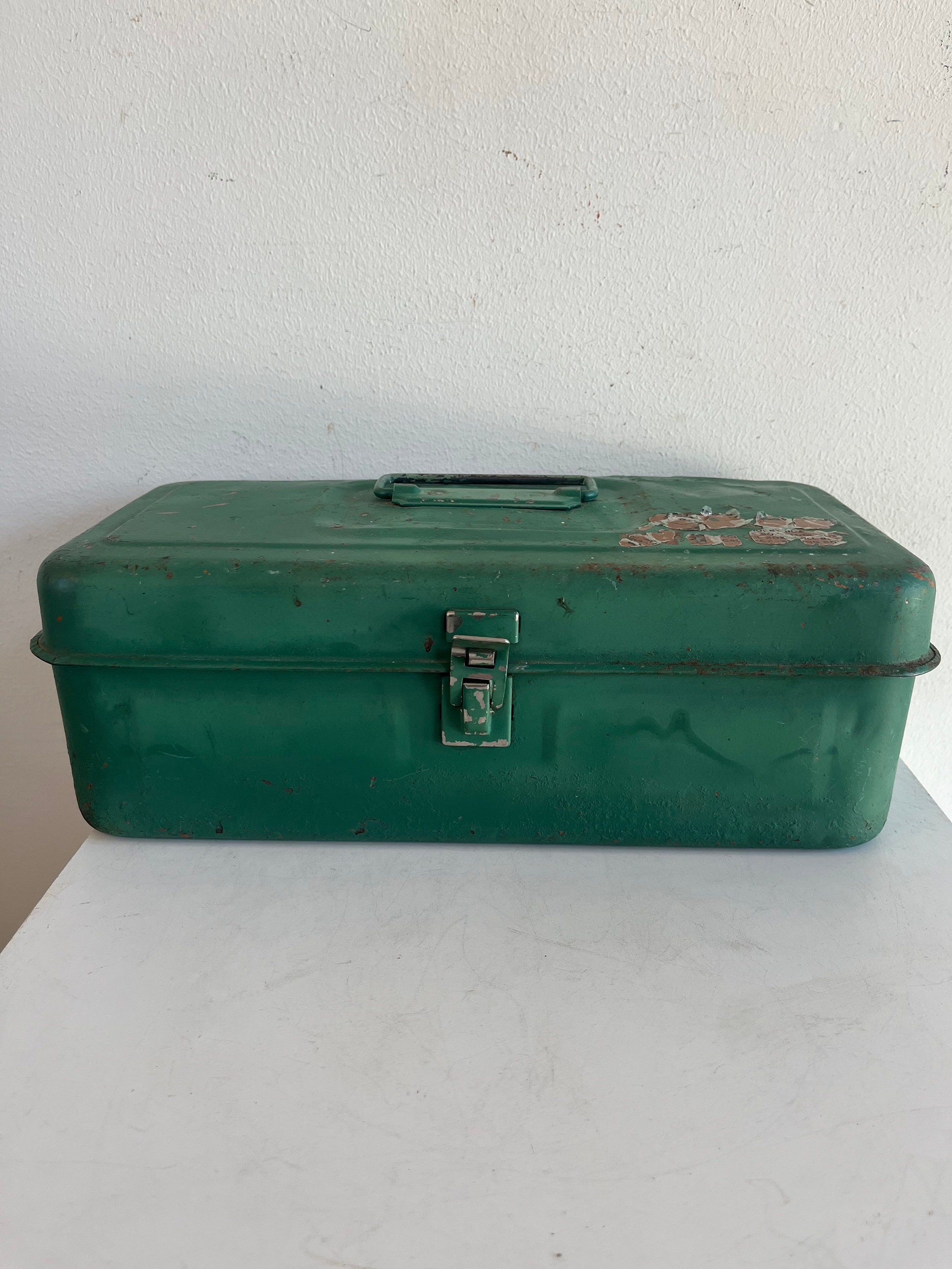 Vintage Metal Green Tackle or Tool Box 