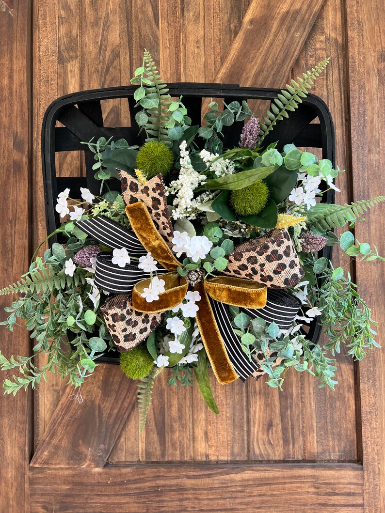 Everyday Farmhouse Black Tobacco Basket, Country Boho Chic Wall Hanging