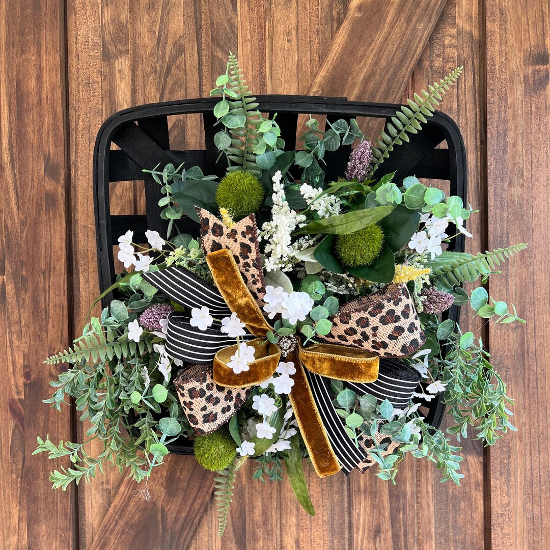 Everyday Farmhouse Black Tobacco Basket, Country Boho Chic Wall Hanging