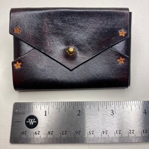Cartera tarjetero de cuero hecha a mano - estilo sobre