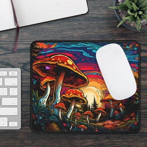 Trippy Psychedelic Mushroom Gaming Mouse Pad,  Trippy Hippie Mushroom Mousepad, Groovy Mousepad, Psychedelic Mushroom Gifts, Gamer Gift