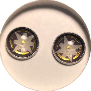 Compass Rose Dome Stud Earrings