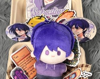 Sebastian Themed Geschenkbox (10 cm Plüsch + 2 Pins + Postkarten + Aufkleber), Inspiration Sammlerspielzeug Anime für Stardew Valley Fans