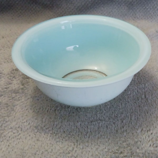 Blue Pyrex Bowl, Light Blue and White Pyrex Bowl, Small Blue Pyrex Mixing Bowl with Clear Glass Bottom, 322, Pyrex Blue Nesting Bowl