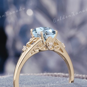 Anel de noivado oval celta de água-marinha com inicial de ouro maciço e anel de casamento de água-marinha com pedra preciosa azul, anel de promessa de letra única