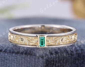 Tweekleurige baguette trouwring van smaragd, vintage gegraveerde massief gouden ring