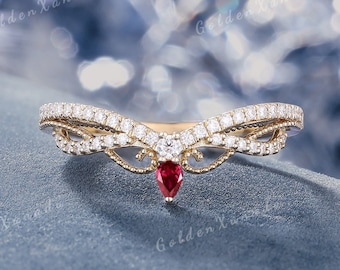 Alliance vintage en or massif incurvée sertie de rubis | Bague empilable Diamond Crown