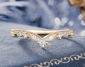 Moissanite Curved Wedding Band Vintage Solid Gold Moissanite Wedding Ring Gemstone Rings Stackable Promise Ring Matching Rings for Women