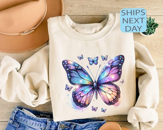 Blue Butterfly Graphic Sweatshirt, Butterfly Lover Gift, Blue Butterfly Crewneck, Vintage Butterfly Sweater, Aesthetic Hoodie, Women Hoody